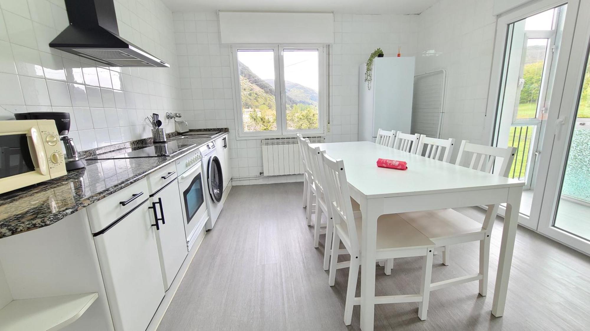 Casa Renovada Con Chill Out En Espinosa *